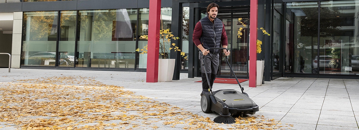 lnn_karcher-push-sweepers-km-7020-c